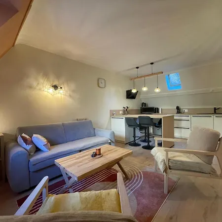 Cosy Au Pied Du Chateau De